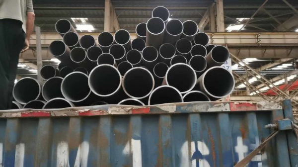 12Cr1MoVG大口徑合金鋼管價格,高壓無縫鋼管廠家
